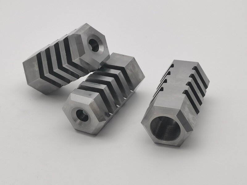 육각 튜브 연결 부품은 기계 조립을 어떻게 개선합니까?